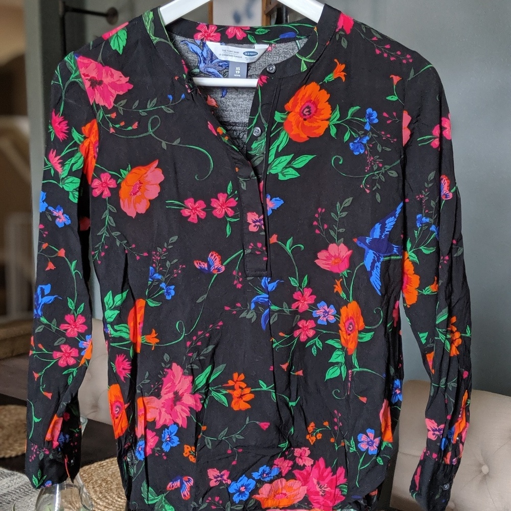 Black Floral Blouse (xs)